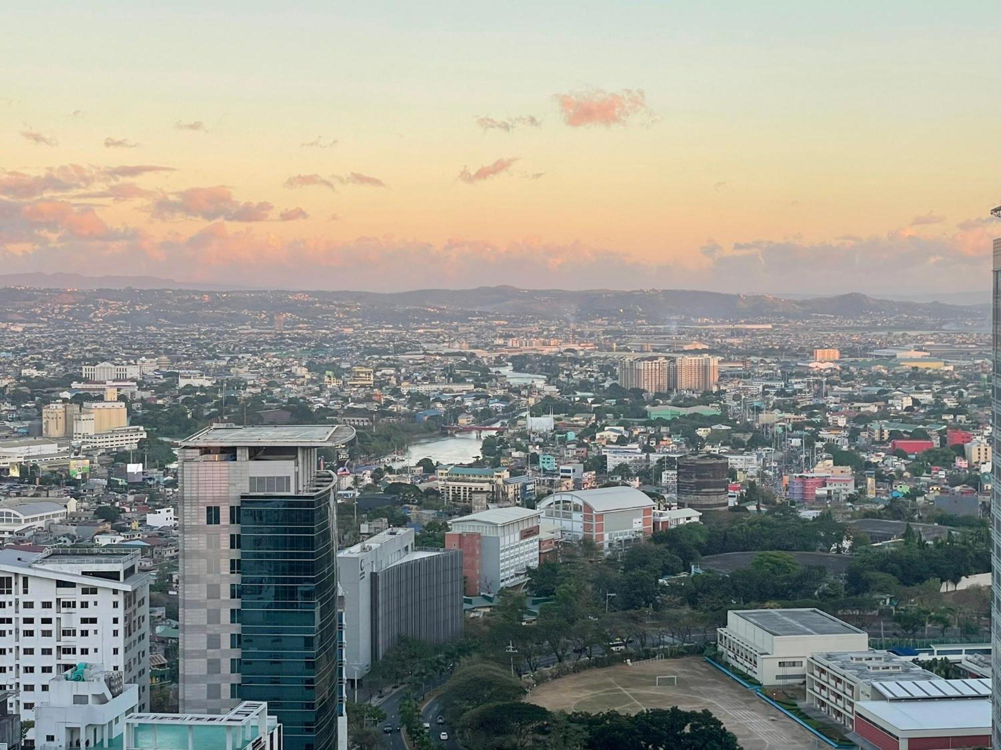 Uptown Parksuites Bgc Taguig Eksteriør bilde
